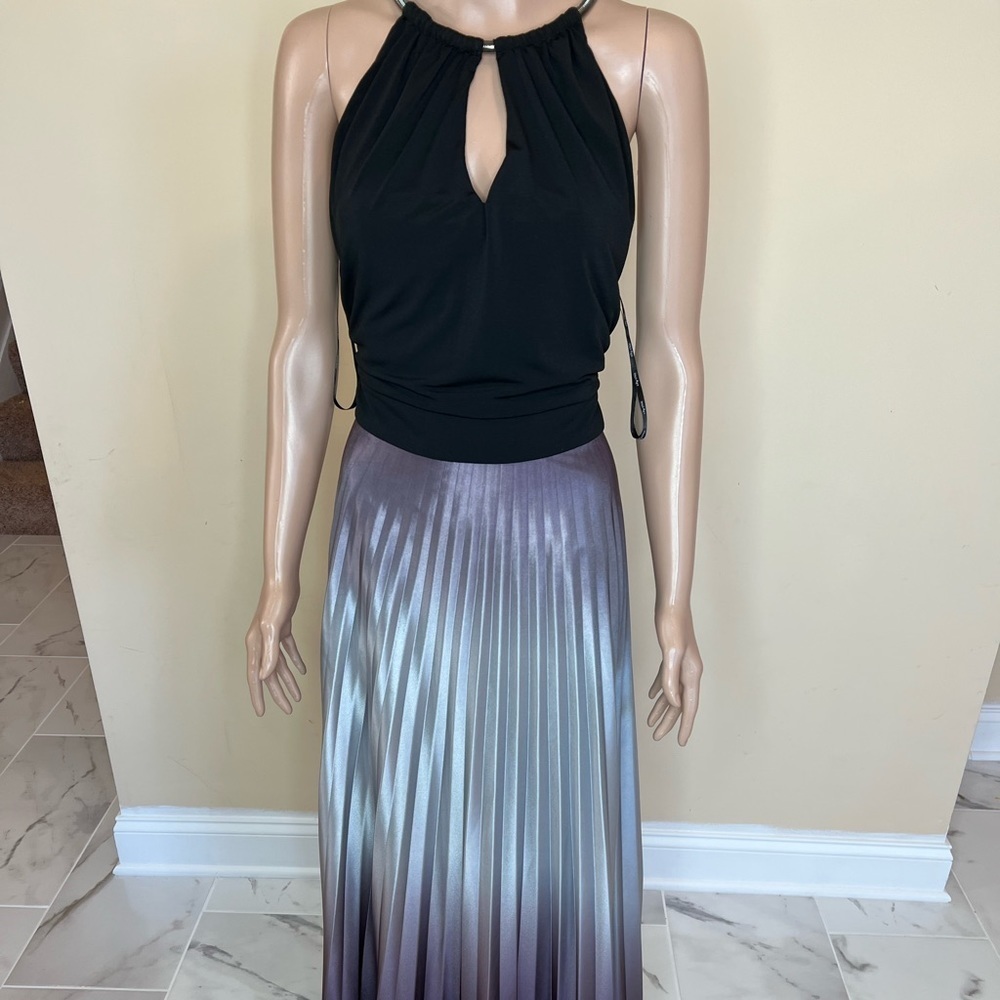 CITY CHIC Pleated Ombre Maxi Dress black/grey - Picture 7 of 12